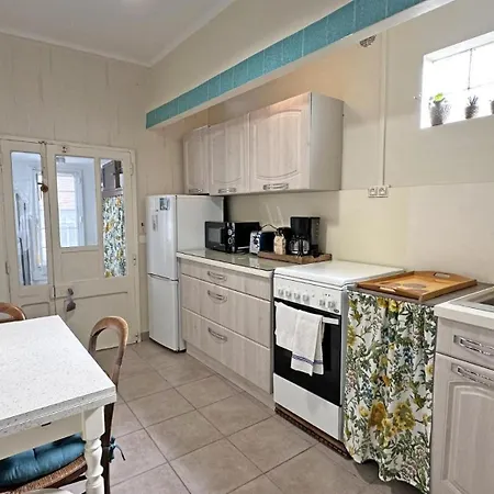 Chez Jeannine Holiday home